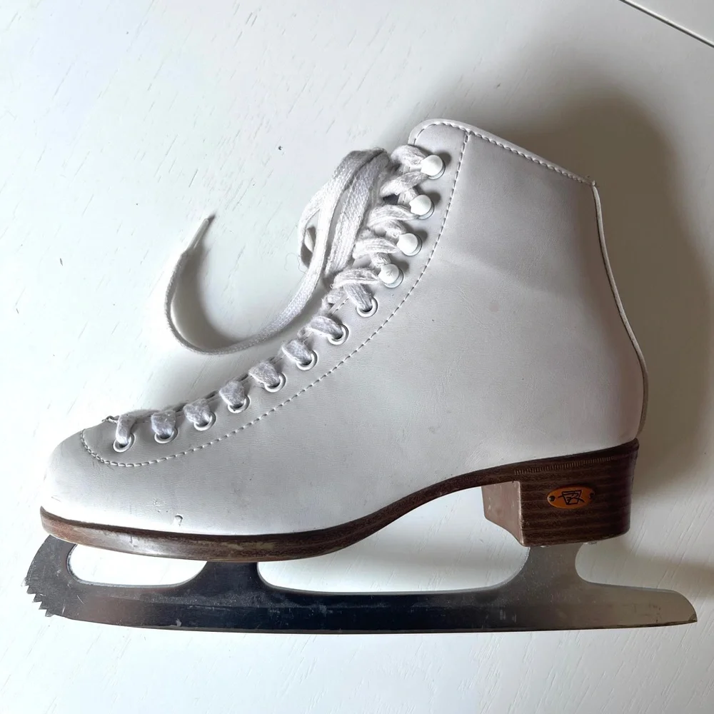 riedell skates classic white